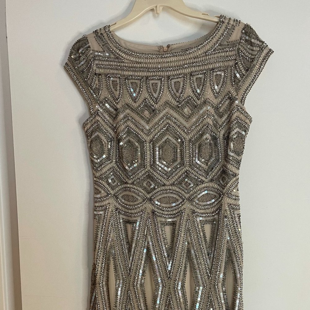 Gorgeous beaded Aidan Mattox dress Size 8 $50